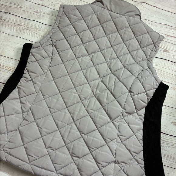 Women’s Large Sleeveless Andrew Marc Gray Quilted Vest Black Ribbed Stretch Trim - Picture 14 of 14